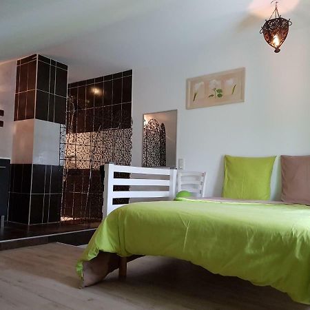 Le Vieux Pressoir Lägenhet Saint-Germain-lès-Arlay Exteriör bild